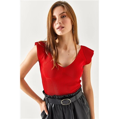 Olalook Kadın Kırmızı Omuzu Vatka Efektli Crop Triko Bluz BLZ-19002347