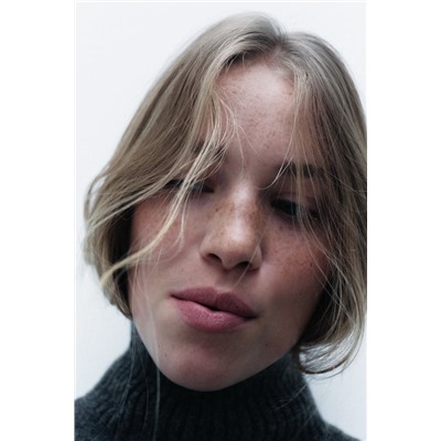 SOFT PLAIN KNIT SWEATER