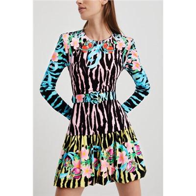 Vestido slim corto cebra