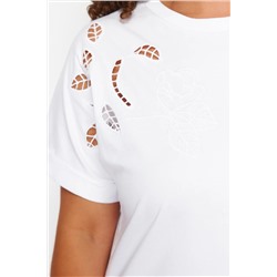 Beyaz Brode Detaylı Basic %100 Pamuk Örme T-shirt TBBSS24BF00055