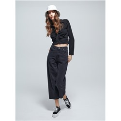 Weiße Bluse mit Raffungen