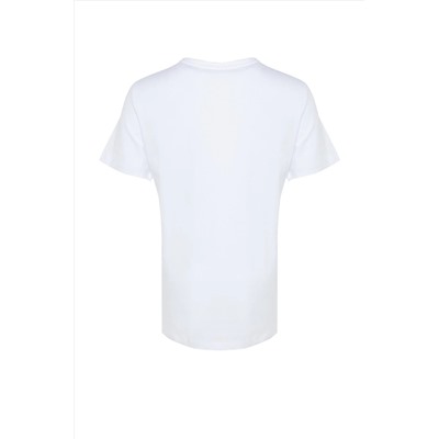 Beyaz Boyfriend Bisiklet Yaka Yırtmaçlı %100 Pamuk Örme T-Shirt TBBSS22BF0031