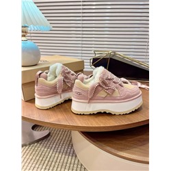 Женские кроссовки на толстой платформе  UG*G