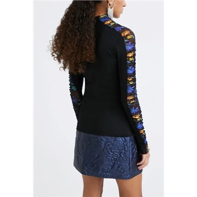 Camiseta slim tul