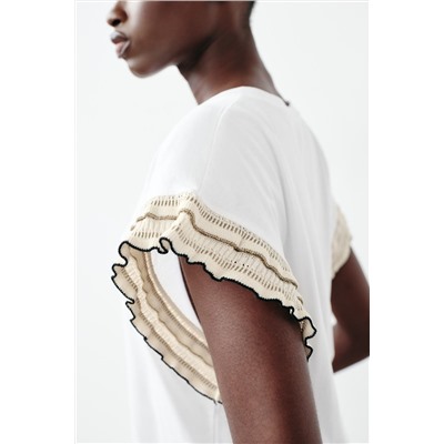 T-SHIRT EMBELLISHED WITH RHINESTONES