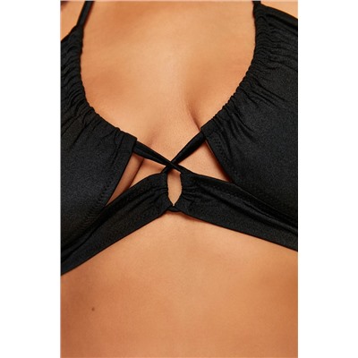 Siyah Boyundan Bağlama Detaylı Büyük Beden Bikini Üstü TBBSS24CT00000