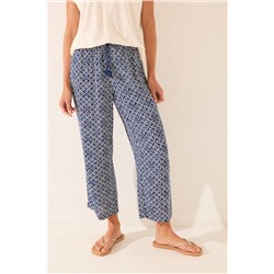 Pantalón Capri estampado sello