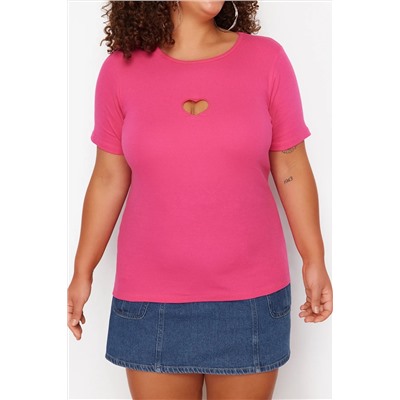 Pembe Slim Fit Kalpli Cut-Out Detaylı Fitilli %100 Pamuk Örme Büyük Beden T-shirt TBBSS24BF00006