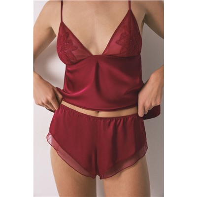 Set lencero satén y encaje rojo