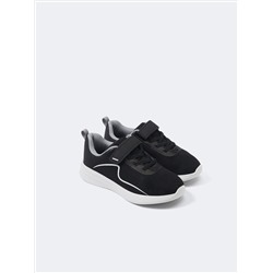 MINIMALIST SNEAKERS