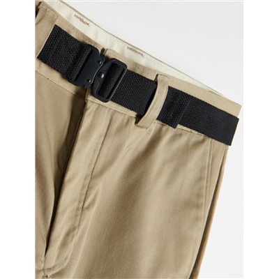 Chinohose mit Gürtel