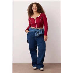 Bordo Teen Kontrast Biye Detaylı Fitted/Vücuda Oturan Fermuarlı Yaka Esnek Örme Bluz TBBAW26AF00041