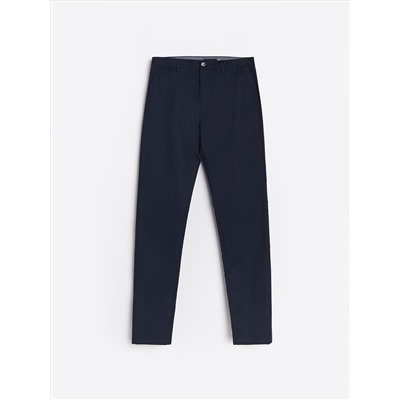 Slim-Fit-Chinohose mit hohem Baumwollanteil