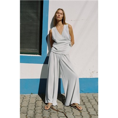PANTALÓN FLUIDO PINZAS