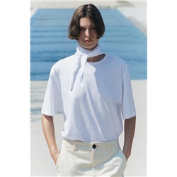 T-SHIRT WITH SCARF