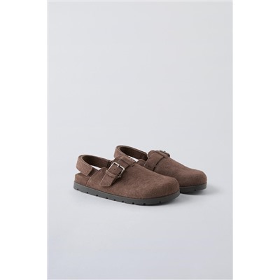 LEATHER CLOGS