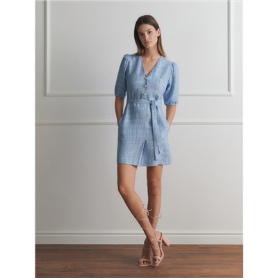 Kleid aus Strukturstoff