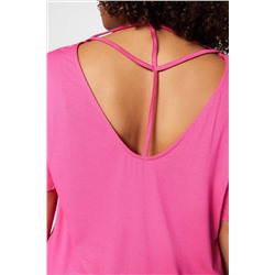 Pembe Yaka Detaylı Örme T-Shirt TBBSS22TS0877