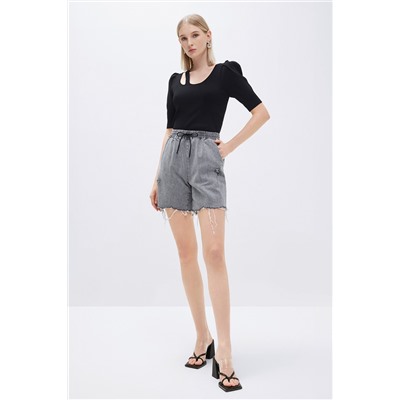 Short vaquero de tiro alto Gris claro