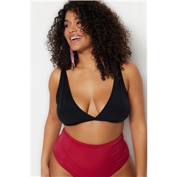 Trendyol Curve Siyah Üçgen Bikini Üstü TBBSS22BU0379