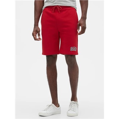 9" Gap Logo Shorts in Fleece