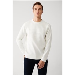 Beyaz İnterlok Kumaş Bisiklet Yaka Slogan Gofre Baskılı Regular Fit Standart Kesim Sweatshirt