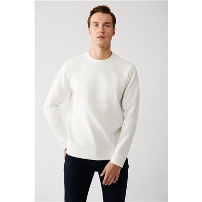 Beyaz İnterlok Kumaş Bisiklet Yaka Slogan Gofre Baskılı Regular Fit Standart Kesim Sweatshirt