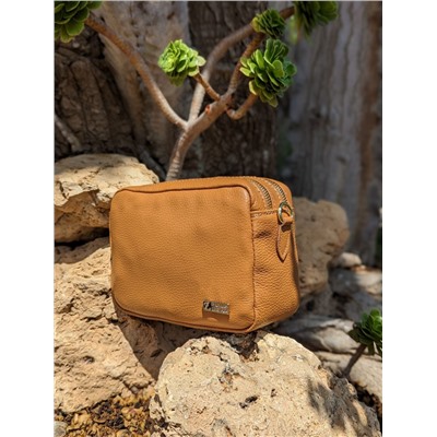 Pelle 21-20 (370) Cuero