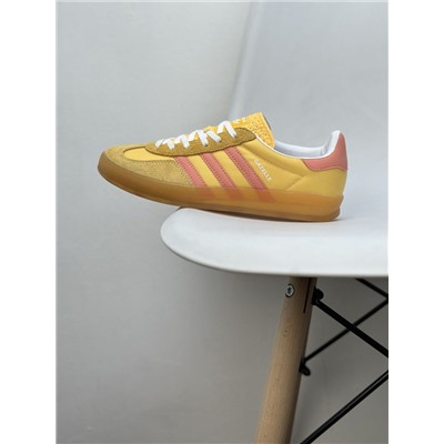 Оригинальные кроссовки ADIDA*S Gazelle  INDOOR