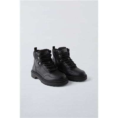 MOUNTAIN BOOTS