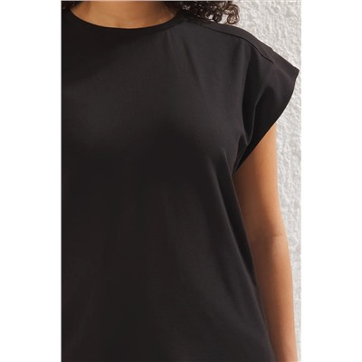 Siyah Regular Fit %100 Pamuk Örme Büyük Beden T-shirt TBBSS25BF00004