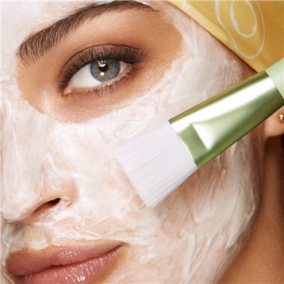 superfood skincare face mask brush