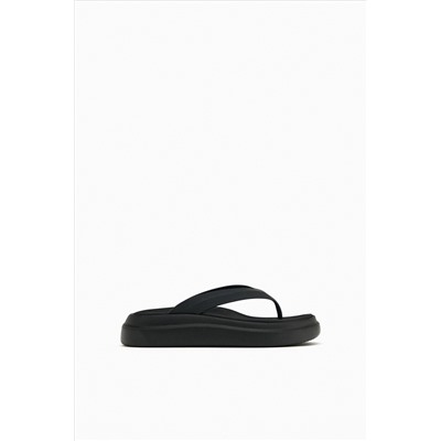 FLATFORM SANDALS