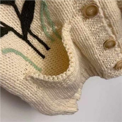 Вязаный женский кардиган с красивой вышивкой   LOEW*E