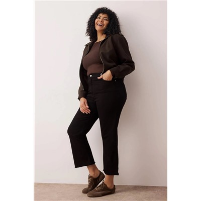 Solmayan Siyah Yüksek Bel Comfort Kısa Paça Culotte Fit Jeans TBBSS23AR00014