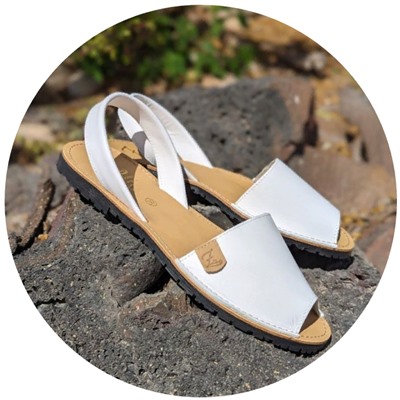 AB. Zapatos 320 blanco