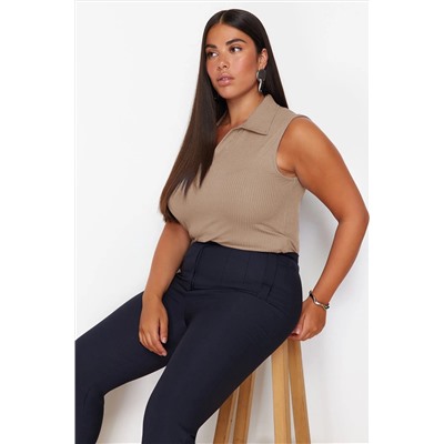 Bej Fitted/Vücuda Oturan Polo Yaka Esnek Örme Büyük Beden Bluz TBBSS24AF00065
