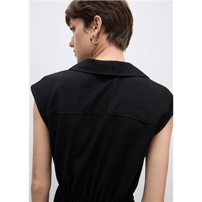 Mono bolsillos cuello camisero