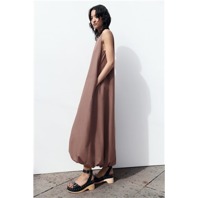 VESTIDO BAJO VOLUMEN