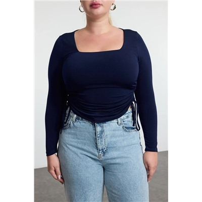 Lacivert Kare Yaka Yanları Büzgülü Örme Büyük Beden Bluz TBBAW25AF00041