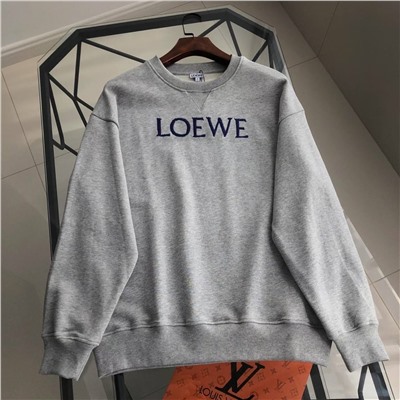 Свитшот с вышитым лого Loew*e