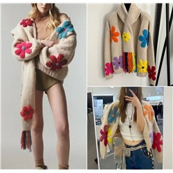 Яркий теплый кардиган с шарфом  CELIN*E