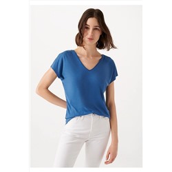 Mavi Lux Touch V Yaka Tişört Loose Fit / Bol Rahat Kesim 1610328-81328
