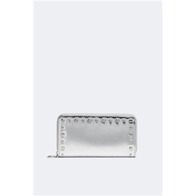 Studded wallet