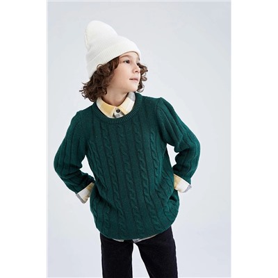 Defacto Erkek Çocuk Regular Fit Bisiklet Yaka Triko Kazak Z2404A622WN