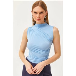 Olalook, Kadın Bebe Mavi Dik Yaka Büzgü Detaylı Crop Bluz BLZ-19002165