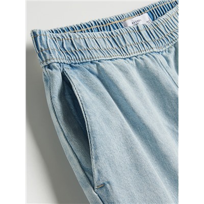 Jeans im Loose-Fit mit elastischem Taillenbund