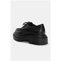 Zapatos acordonados