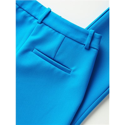 Seitlich geteilte Hose