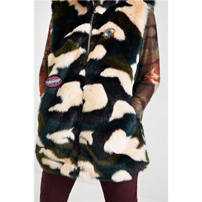 Chaleco peludo animal print bordado